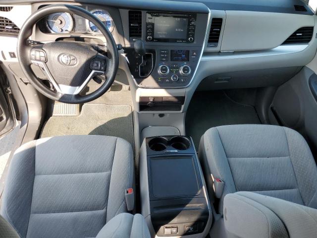 Photo 8 from auction – 2018 TOYOTA SIENNA LE with VIN 5TDKZ3DC3JS927691