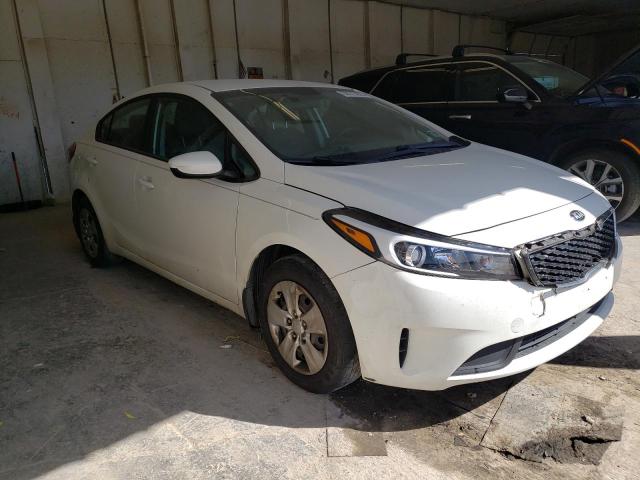 Photo 4 from auction – 2017 KIA FORTE LX with VIN 3KPFK4A7XHE010948