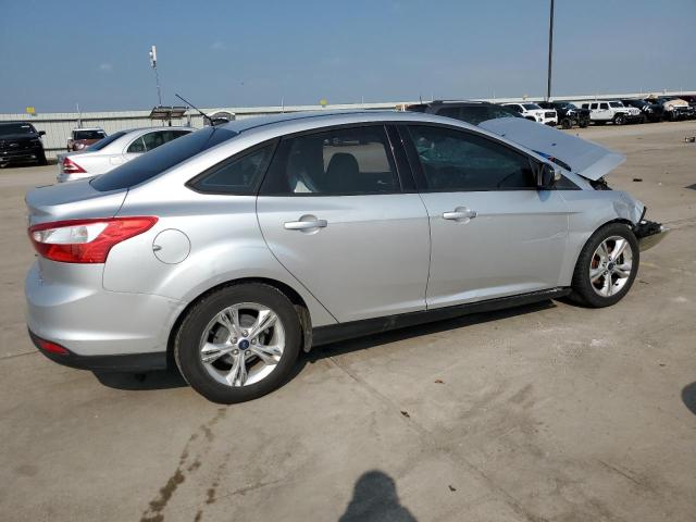 Foto 3 de la subasta – 2014 FORD FOCUS SE con VIN 1FADP3F29EL131110