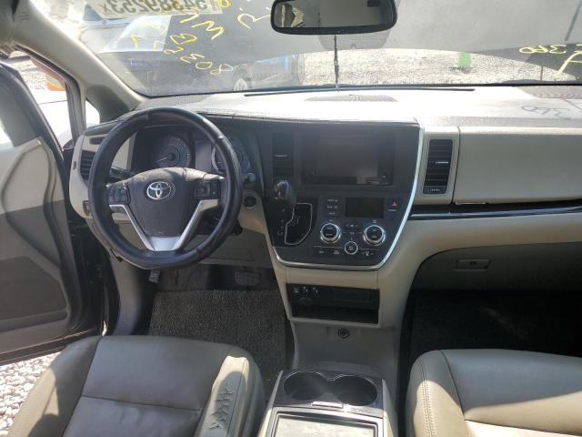 Photo 8 from auction – 2017 TOYOTA SIENNA XLE with VIN 5TDYZ3DC4HS803577
