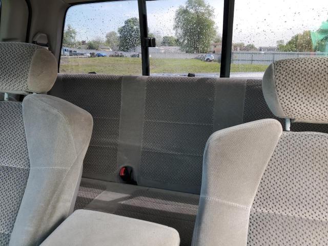 Photo 10 from auction – 2002 FORD F150 with VIN 1FTRX18L62NA74309