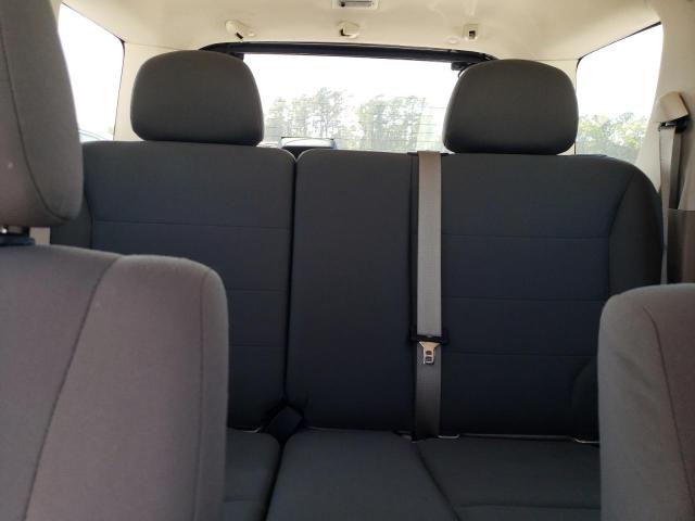 Photo 10 from auction – 2010 FORD ESCAPE XLS with VIN 1FMCU0C79AKA63111