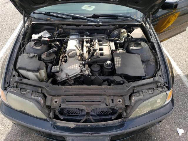 Photo 11 from auction – 2003 BMW 325 I with VIN WBAAZ33453PH31061