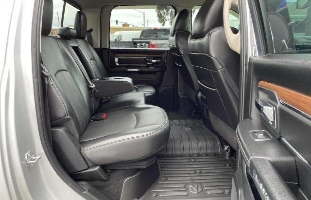 Photo 6 from auction – 2017 RAM 1500 LARAM with VIN 1C6RR7NM3HS877462