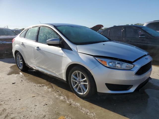 Zdjęcie 4 z aukcji – 2018 FORD FOCUS SE z VIN 1FADP3F25JL250573