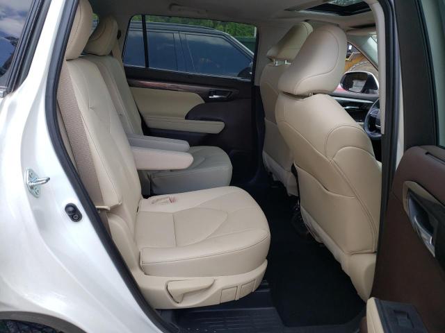Photo 11 from auction – 2021 TOYOTA HIGHLANDER with VIN 5TDDZRBH0MS080272