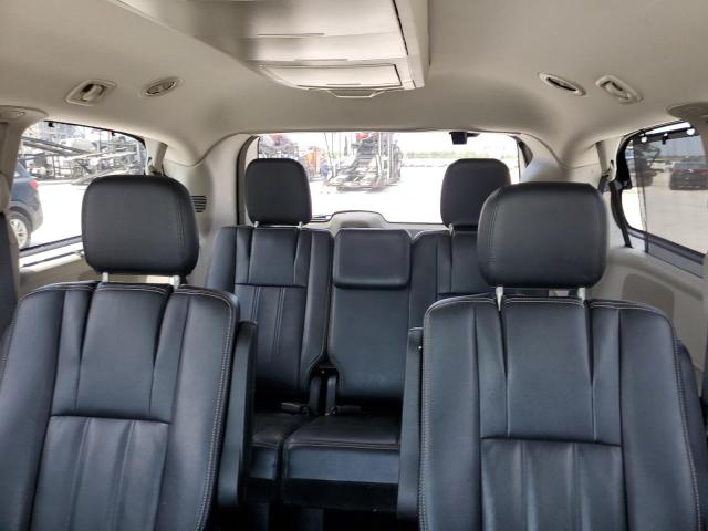 Photo 10 from auction – 2015 CHRYSLER TOWN & COU with VIN 2C4RC1BG9FR629009