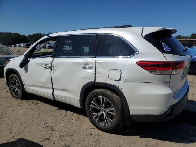 Photo 2 from auction – 2018 TOYOTA HIGHLANDER with VIN 5TDBZRFH1JS887266