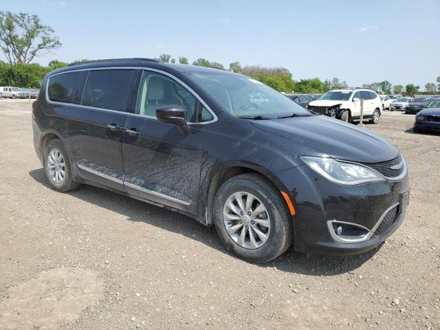 Photo 4 from auction – 2017 CHRYSLER PACIFICA T with VIN 2C4RC1BG6HR621808