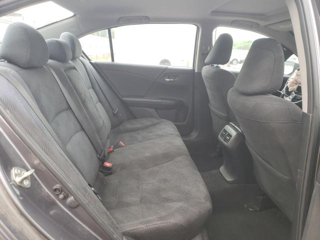 Photo 10 from auction – 2016 HONDA ACCORD with VIN 1HGCR2F74GA215664