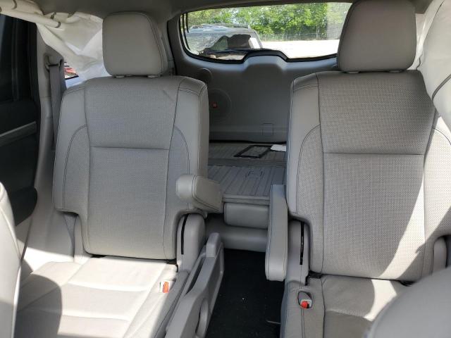 Photo 10 from auction – 2018 TOYOTA HIGHLANDER with VIN 5TDDZRFH9JS499792