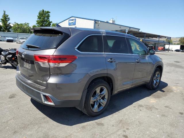 Photo 3 from auction – 2017 TOYOTA HIGHLANDER with VIN 5TDDZRFH0HS436249
