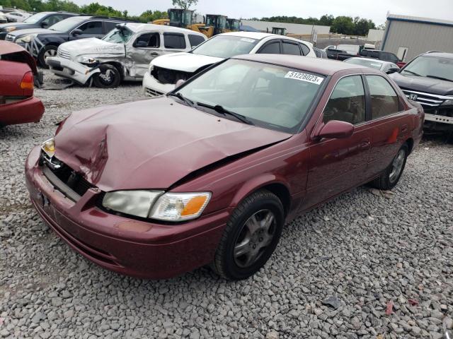 TOYOTA CAMRY CE 2000 with VIN 4T1BG22K5YU981490 - Photo from auction