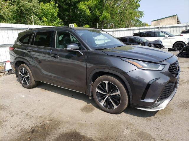 Photo 4 from auction – 2022 TOYOTA HIGHLANDER with VIN 5TDLZRBH7NS177403