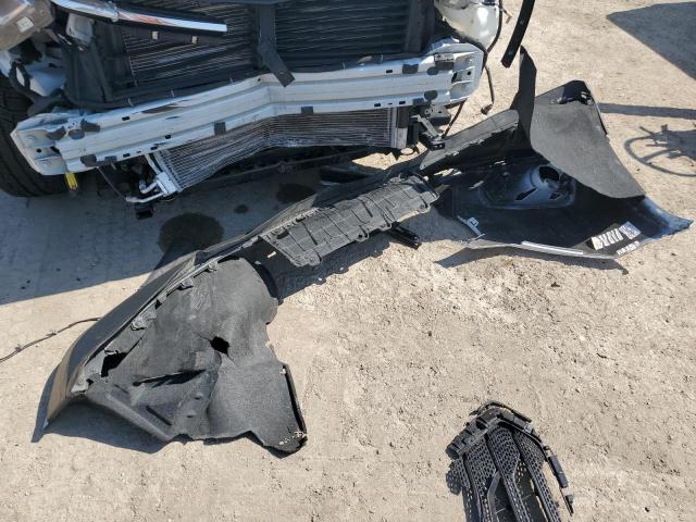 Photo 13 from auction – 2018 CHEVROLET TRAVERSE L with VIN 1GNERFKW6JJ149838