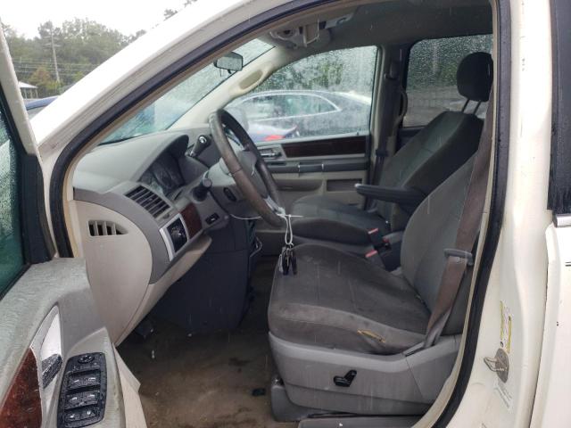 Photo 7 from auction – 2010 CHRYSLER TOWN & COU with VIN 2A4RR5D19AR148985