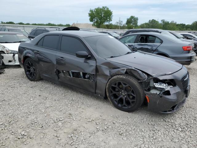 Photo 4 from auction – 2019 CHRYSLER 300 TOURIN with VIN 2C3CCAAG8KH582633