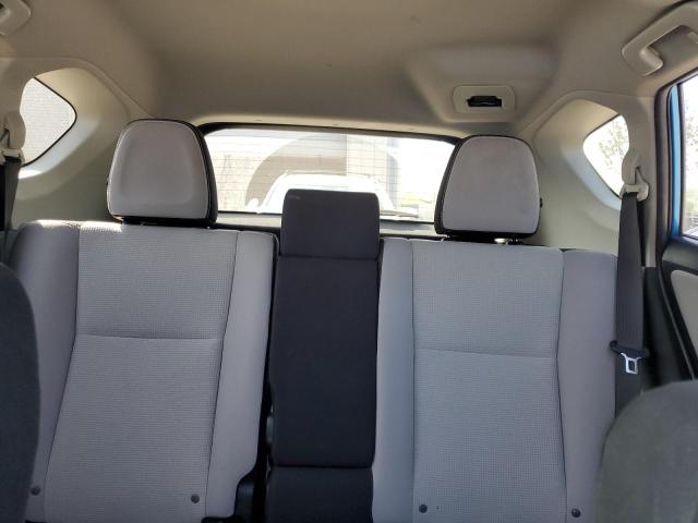 Photo 10 from auction – 2017 TOYOTA RAV4 XLE with VIN JTMRFREV7HD204426