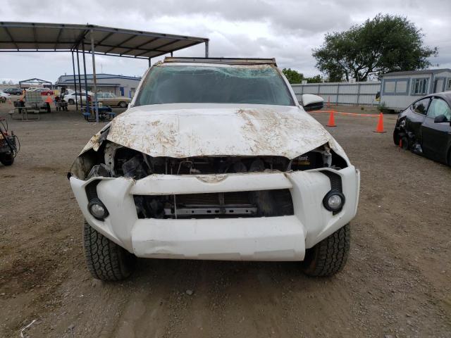 Photo 5 from auction – 2015 TOYOTA 4RUNNER SR with VIN JTEBU5JR8F5238550