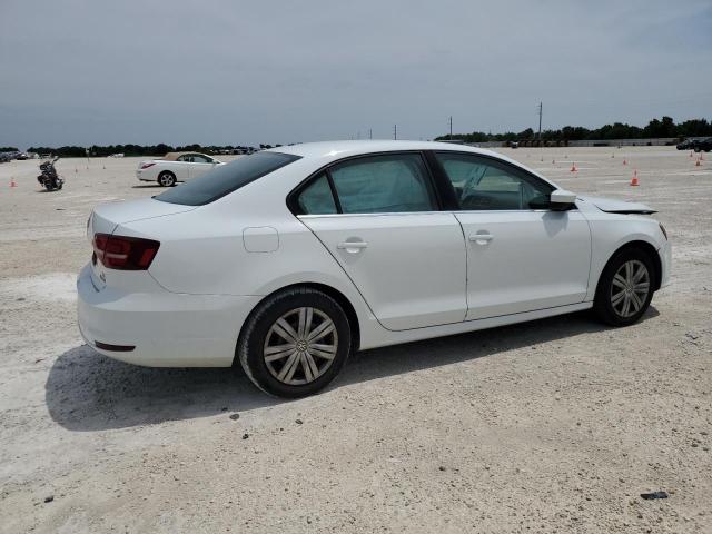 Photo 3 from auction – 2017 VOLKSWAGEN JETTA S with VIN 3VW2B7AJ2HM384579