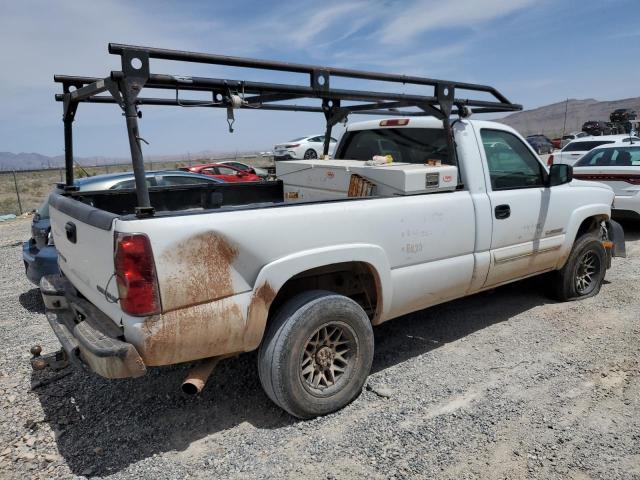 Photo 3 from auction – 2003 CHEVROLET SILVERADO with VIN 1GCHC24U03E254107