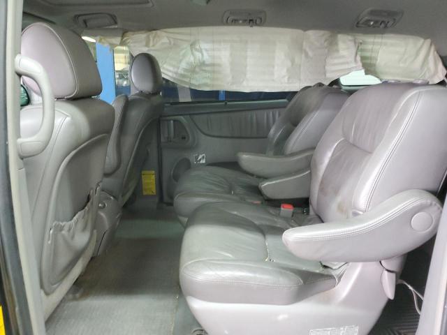Photo 11 from auction – 2005 TOYOTA SIENNA XLE with VIN 5TDBA22C65S033470