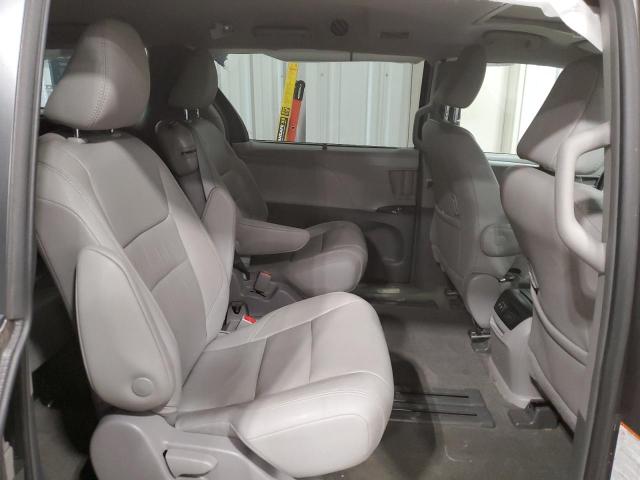 Photo 11 from auction – 2018 TOYOTA SIENNA XLE with VIN 5TDYZ3DC8JS918169