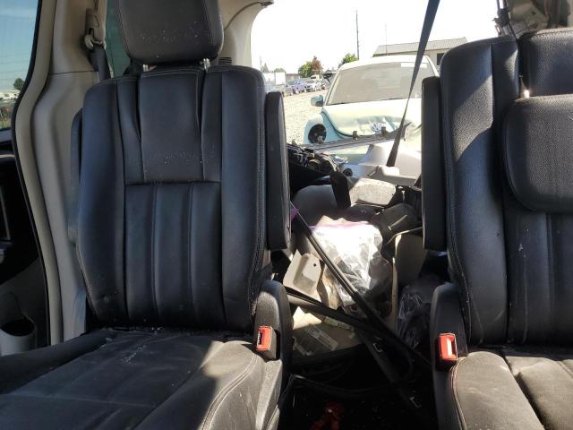 Photo 10 from auction – 2015 CHRYSLER TOWN & COU with VIN 2C4RC1BG9FR644934