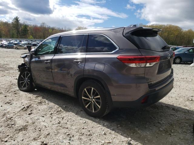Photo 2 from auction – 2018 TOYOTA HIGHLANDER with VIN 5TDJZRFH5JS828040