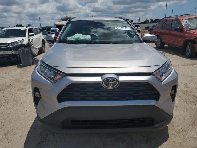 Photo 5 from auction – 2021 TOYOTA RAV4 XLE with VIN 2T3W1RFV5MC110348