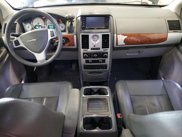 Photo 8 from auction – 2008 CHRYSLER TOWN & COU with VIN 2A8HR54PX8R820173