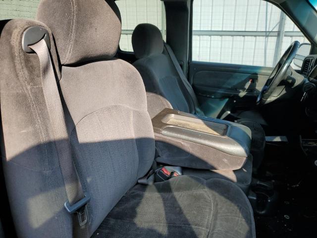 Photo 10 from auction – 2002 CHEVROLET SILVERADO with VIN 1GCHK29U72E208140