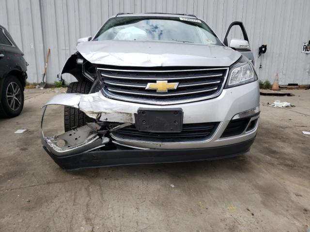 Photo 5 from auction – 2017 CHEVROLET TRAVERSE L with VIN 1GNKRGKD3HJ338030