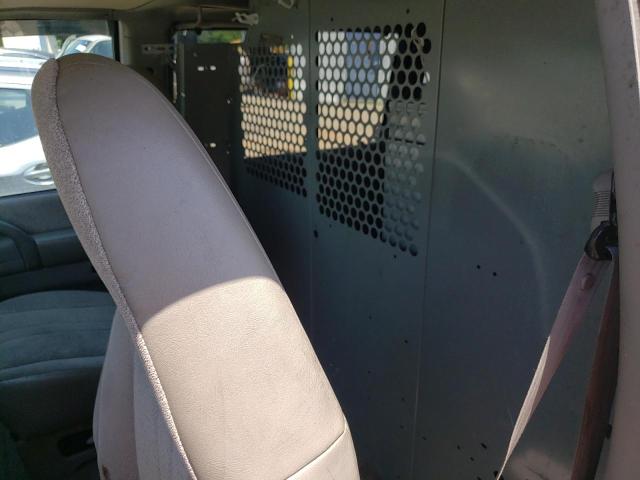 Photo 10 from auction – 2002 CHEVROLET ASTRO with VIN 1GNDM19X12B143789