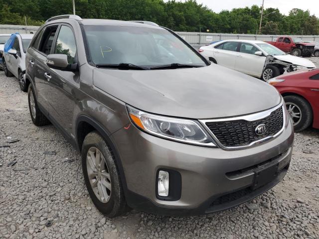 Photo 4 from auction – 2014 KIA SORENTO LX with VIN 5XYKTCA68EG521845