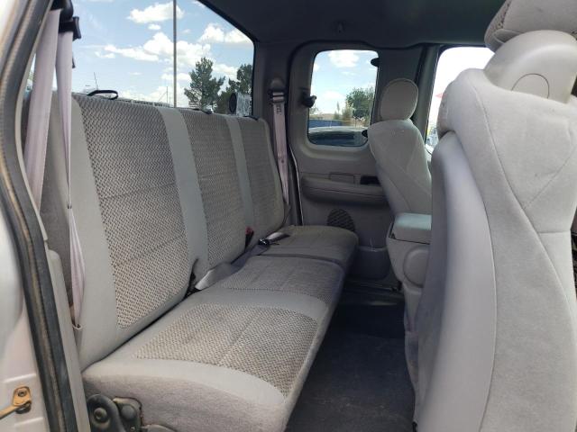 Photo 10 from auction – 2002 FORD F150 with VIN 1FTRX18W72KD88417