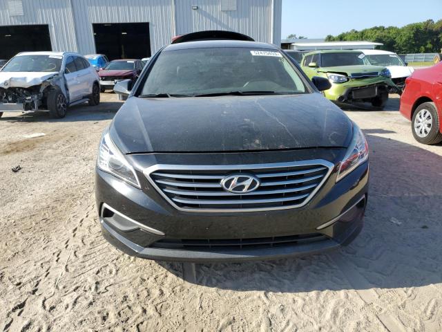 Photo 5 from auction – 2017 HYUNDAI SONATA SE with VIN 5NPE24AF0HH457447