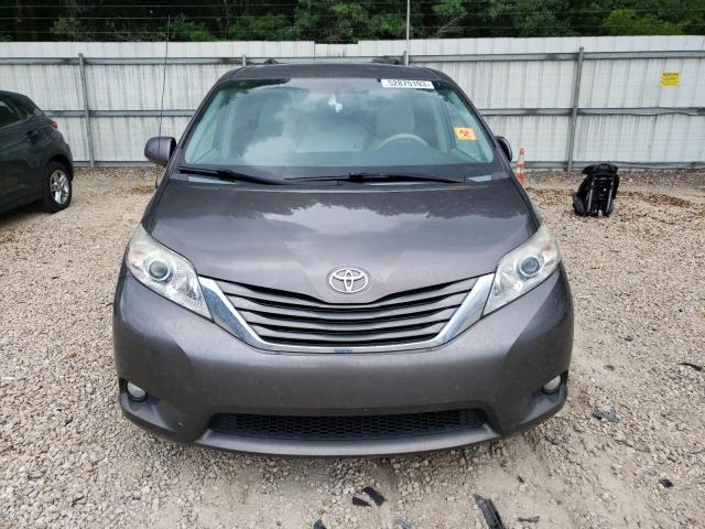 Photo 5 from auction – 2013 TOYOTA SIENNA XLE with VIN 5TDYK3DC2DS292806