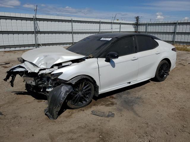 TOYOTA CAMRY XSE 2022 with VIN 4T1K31AK3NU045189 - Photo from auction