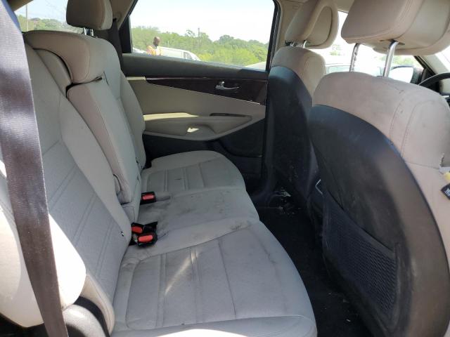 Photo 10 from auction – 2016 KIA SORENTO LX with VIN 5XYPG4A36GG125597