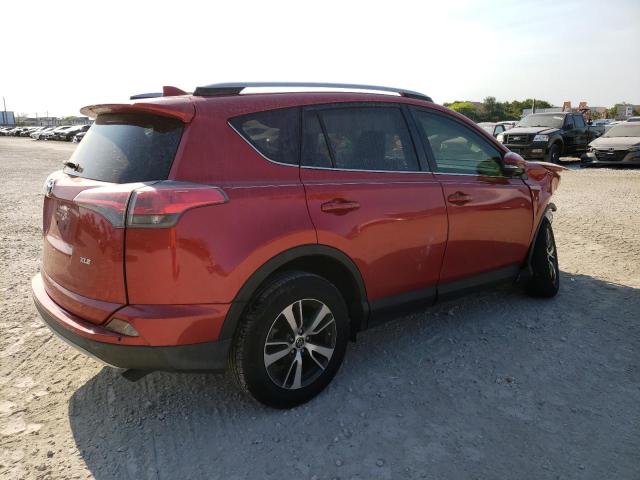 Photo 3 from auction – 2017 TOYOTA RAV4 XLE with VIN JTMWFREV0HJ106245