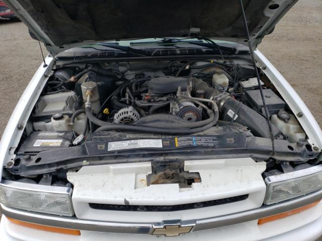 Photo 12 from auction – 2003 CHEVROLET BLAZER with VIN 1GNDT13X43K166965