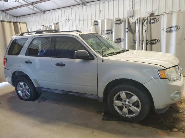 Photo 4 from auction – 2009 FORD ESCAPE XLT with VIN 1FMCU03G59KD15822