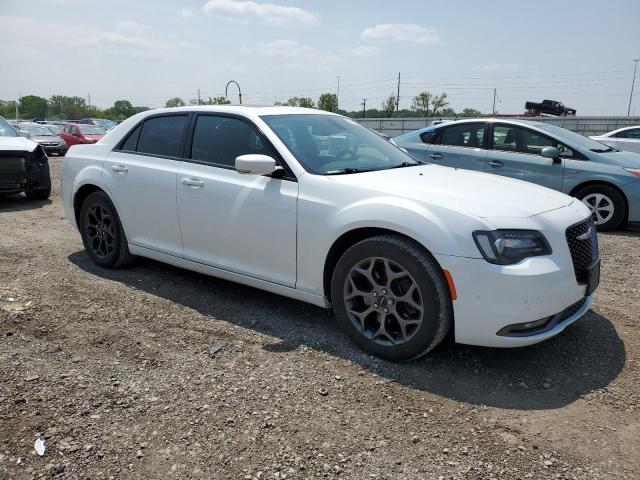 Photo 4 from auction – 2016 CHRYSLER 300 S with VIN 2C3CCAGG6GH144952