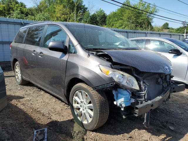 Photo 4 from auction – 2012 TOYOTA SIENNA LE with VIN 5TDJK3DCXCS044240