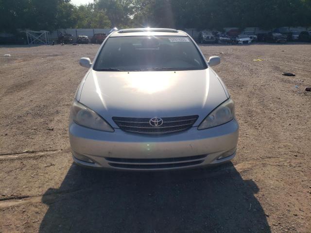 Photo 5 from auction – 2004 TOYOTA CAMRY LE with VIN 4T1BF30K34U585158