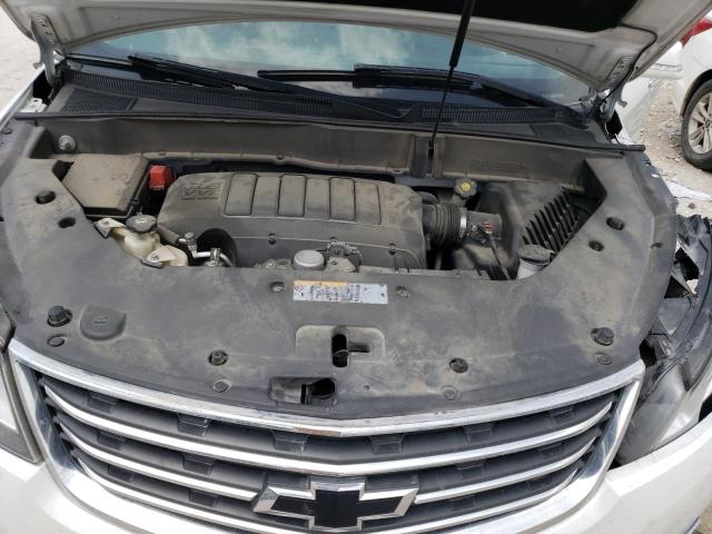 Photo 12 from auction – 2017 CHEVROLET TRAVERSE L with VIN 1GNKRHKD1HJ223240