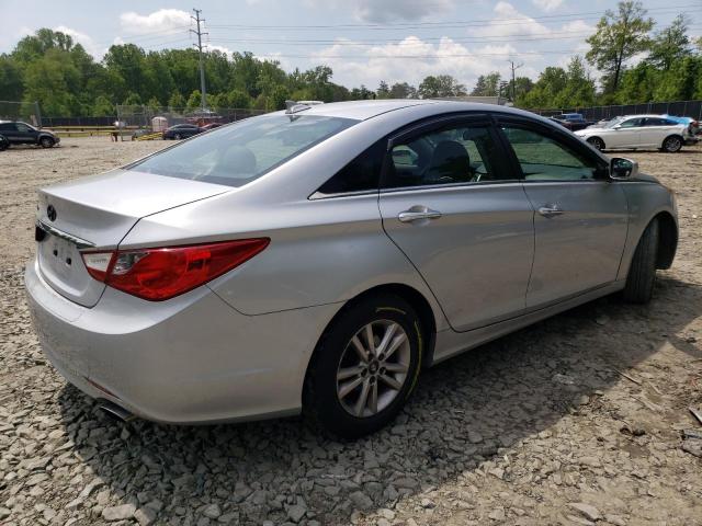 Photo 3 from auction – 2012 HYUNDAI SONATA SE with VIN 5NPEC4ACXCH385703