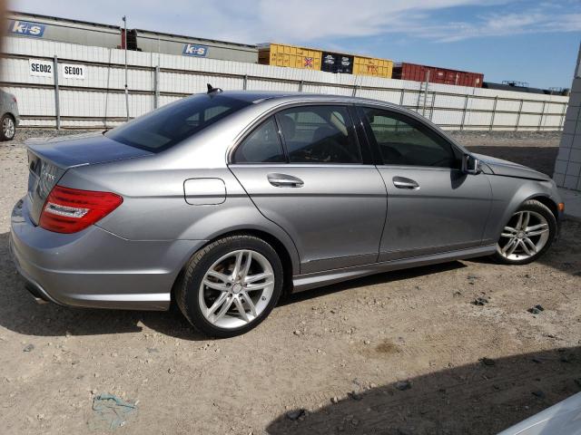 Photo 3 from auction – 2012 MERCEDES-BENZ C 300 4MAT with VIN WDDGF8BB2CR228971