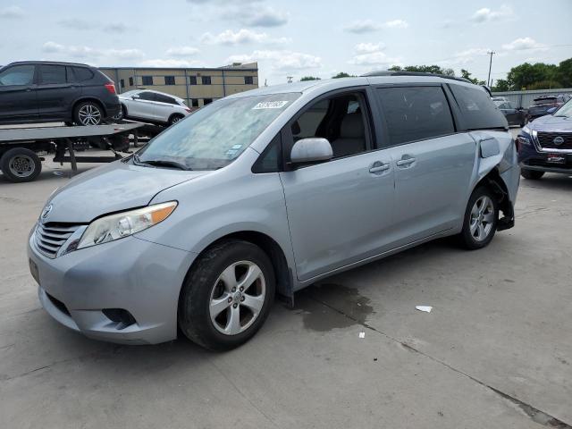 Photo 1 from auction – 2015 TOYOTA SIENNA LE with VIN 5TDKK3DC0FS632981